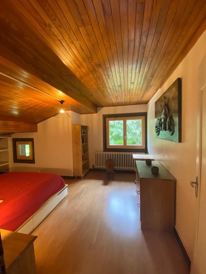 Logement Mansarde Dans Maison Avec Jardin En Bord De Piste, Vue Montagne Les Houches Ngoại thất bức ảnh